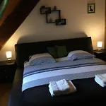 Domaine Du Mas Naut Panzió 4*